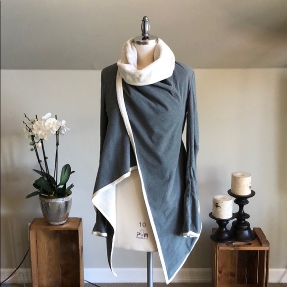 Lululemon Cozy Grey Jacket - Picture 1 of 7